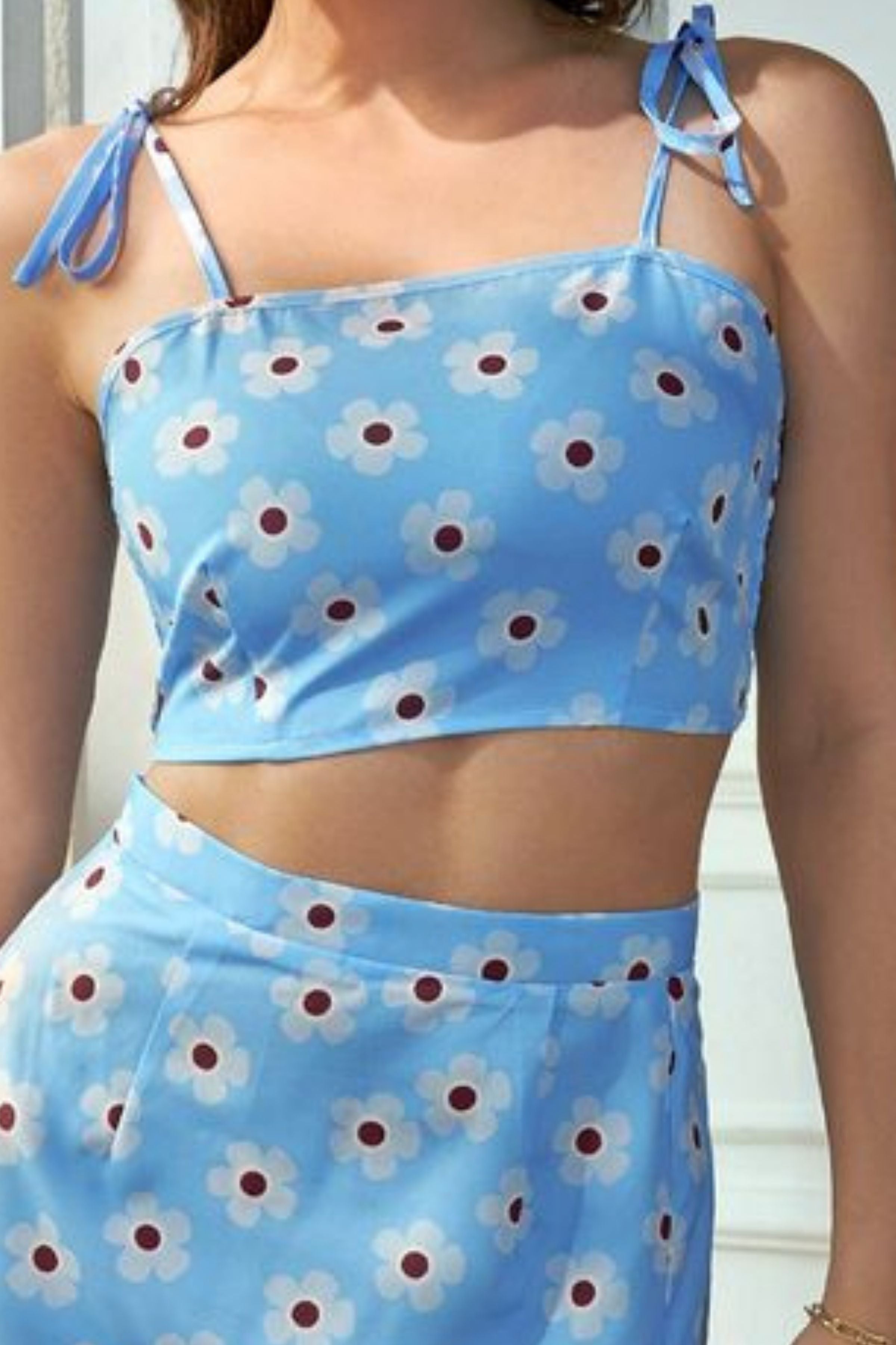 FLORAL PRINT SHOULDER CROP CAMI AND SKIRT