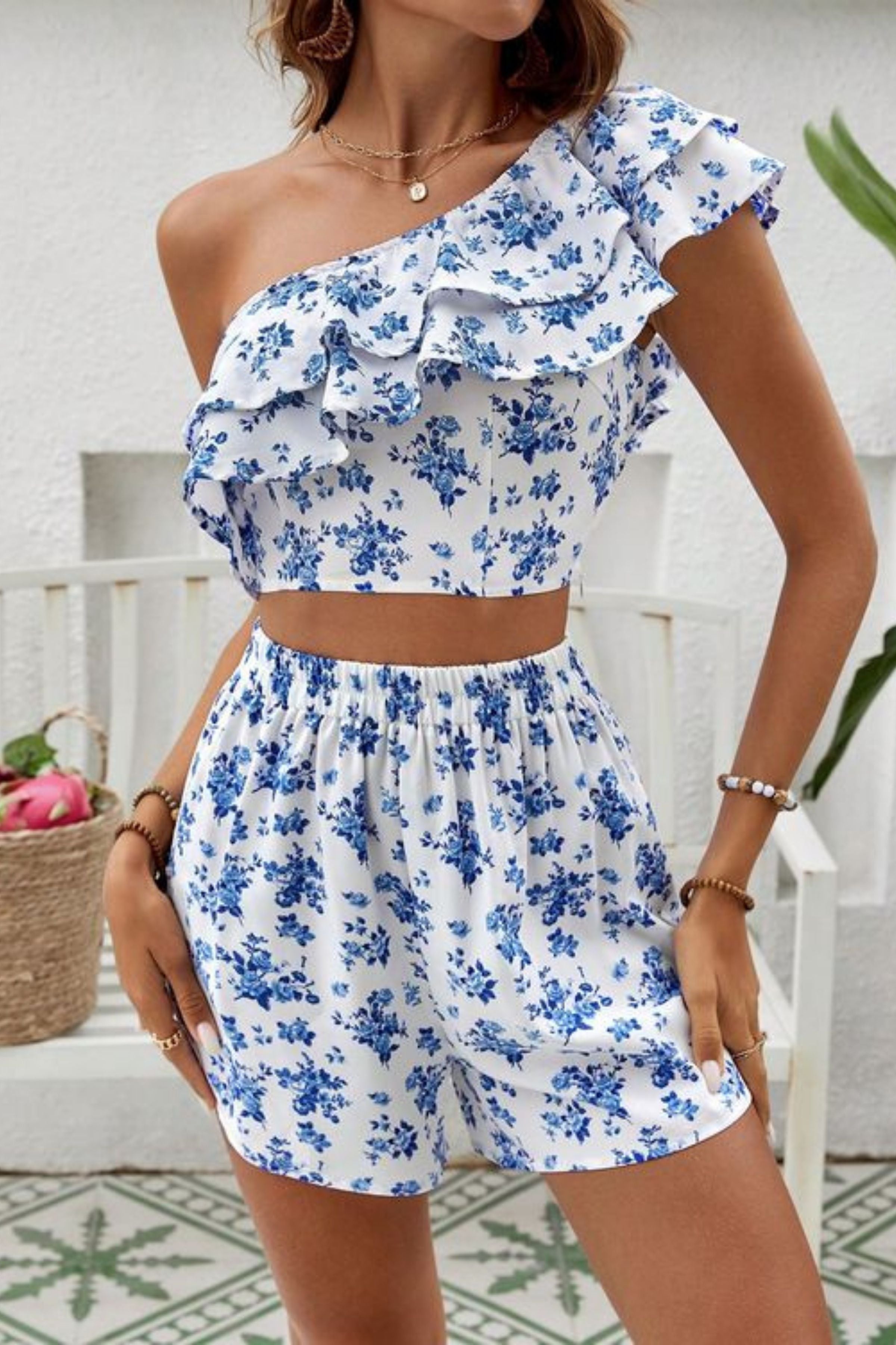 BLUE DAISY RUFFLE TOP AND SHORTS
