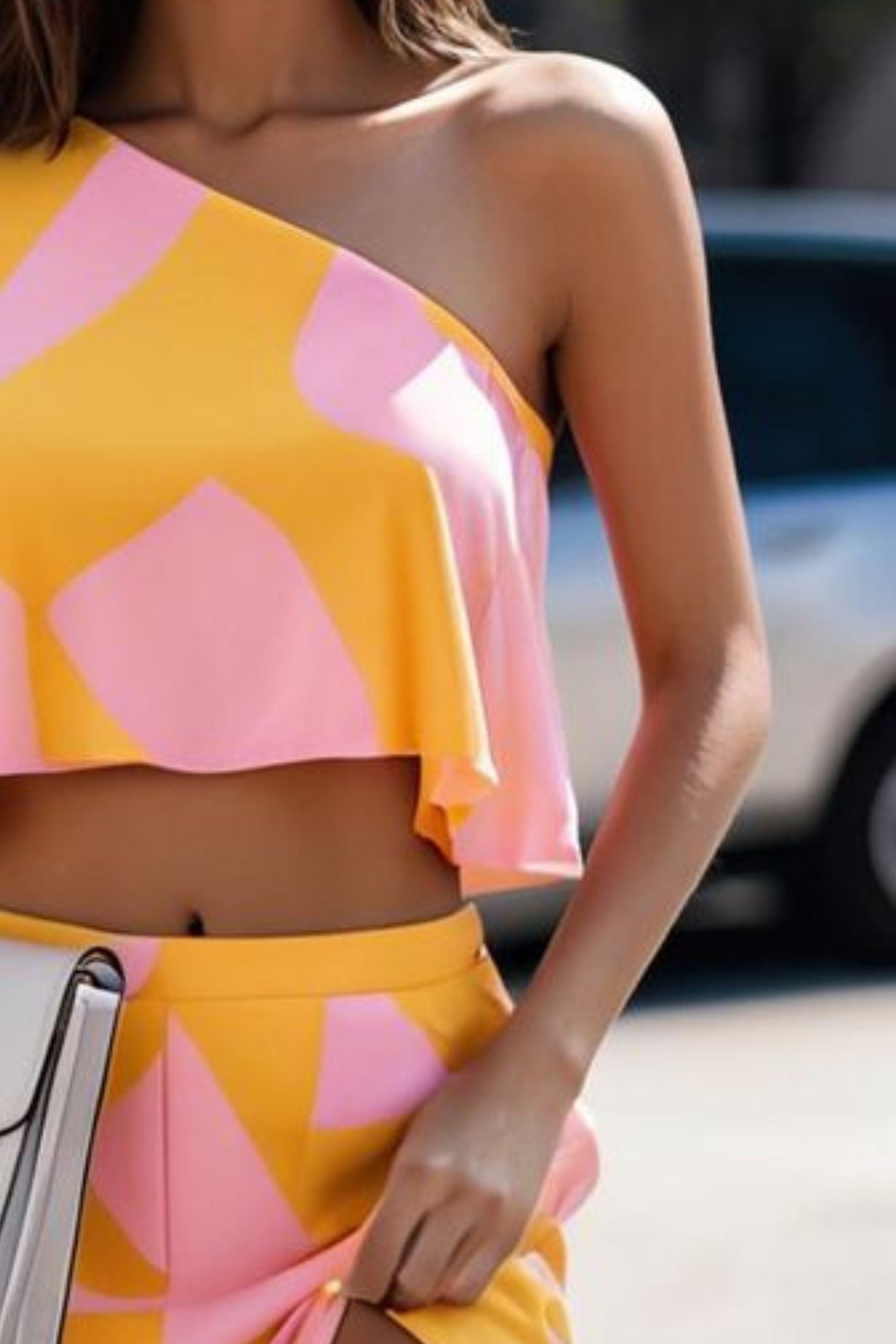 GERBERA OFF SHOULDER TOP AND  SKIRT WITH A SLIT